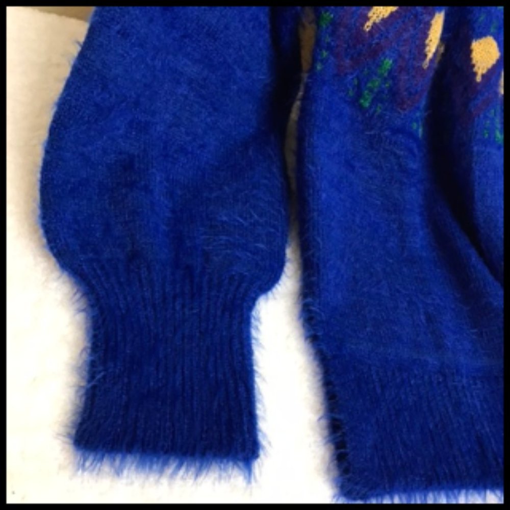 NEW!  Soft Fluffy Royal Blue Fair Isle Sweater  XL - Picture 8 of 8